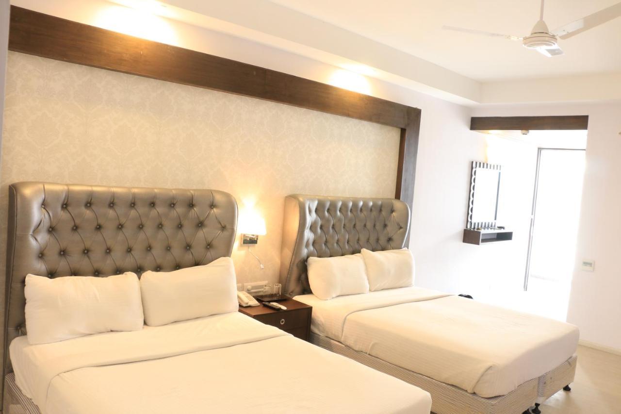 Jalsa Hotel & Banquets,Індаур Екстер'єр фото