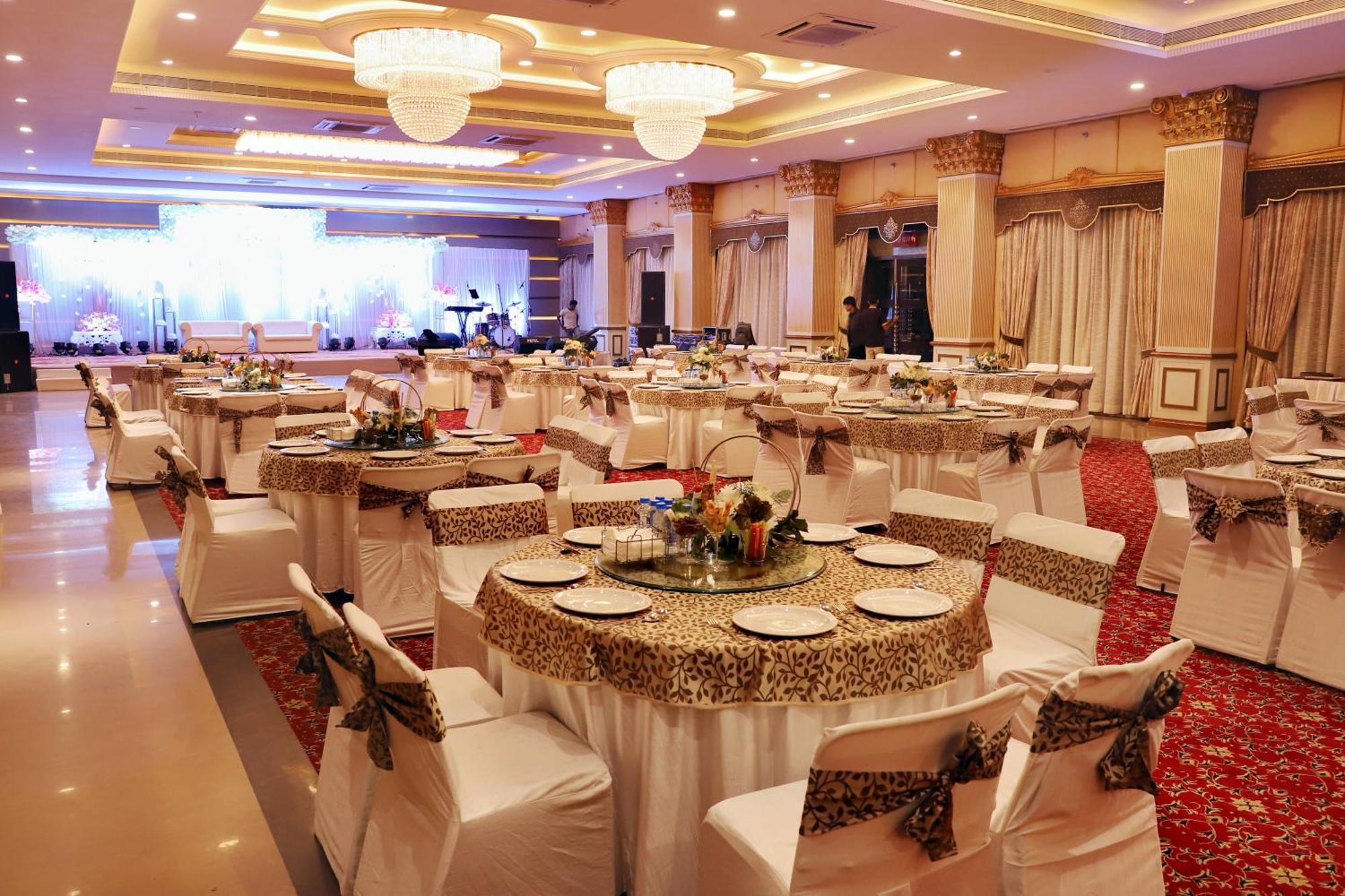 Jalsa Hotel & Banquets,Індаур Екстер'єр фото
