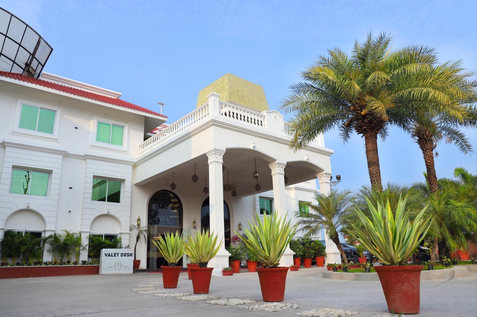 Jalsa Hotel & Banquets,Індаур Екстер'єр фото