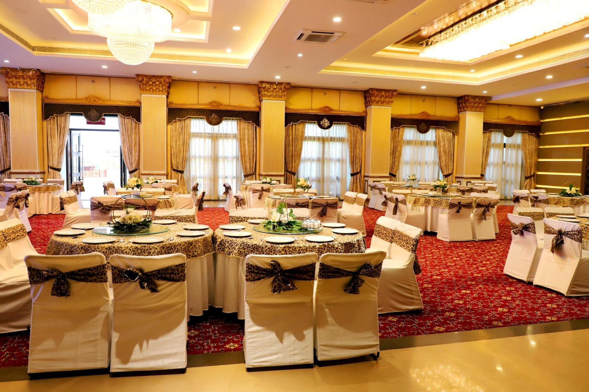 Jalsa Hotel & Banquets,Індаур Екстер'єр фото